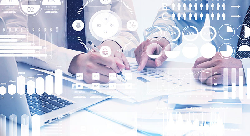 5da13219d6541.jpg 認(rèn)真工作的人.jpg